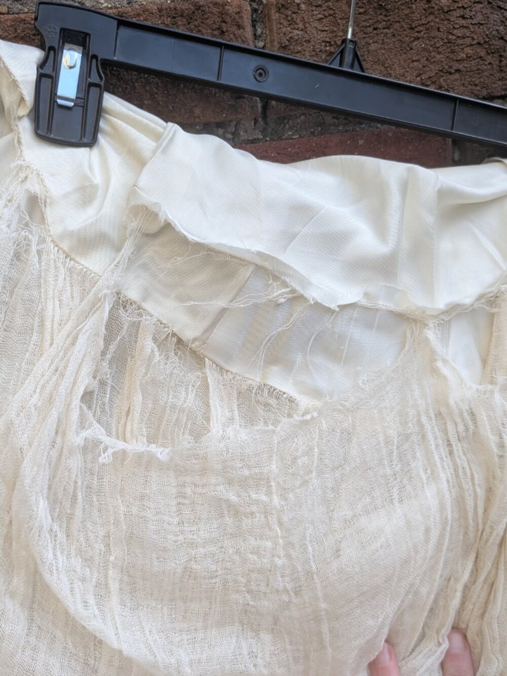 Romantic vintage wedding dress - Picture 13 of 14